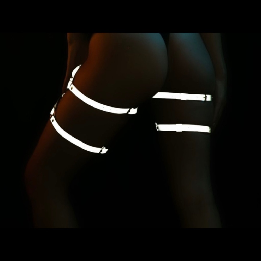 Reflective Harness Set for Rave Festivals and Parties - Picture 3 of 6
